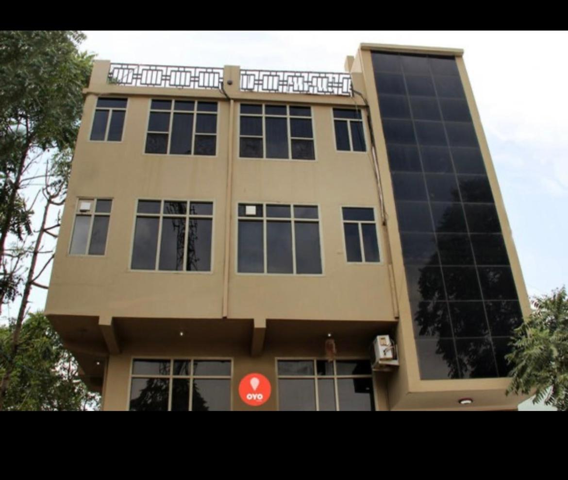 Hotel Samrat Neemrana Extérieur photo